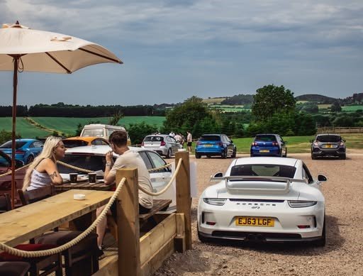 PISTONS & RINGS PORSCHE DAY