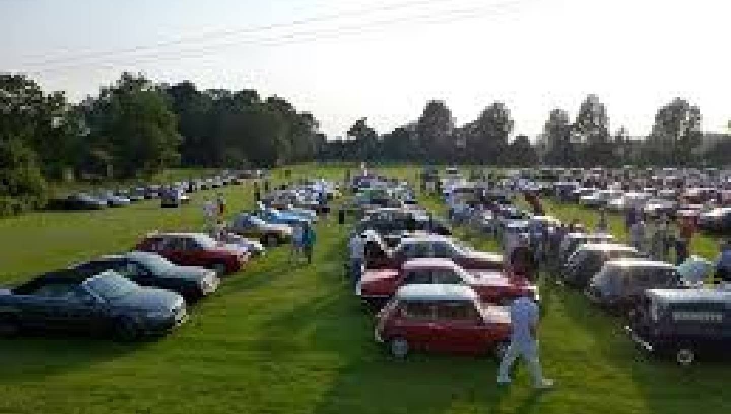EARLS BARTON CLASSIC CAR AND BIKE MEET