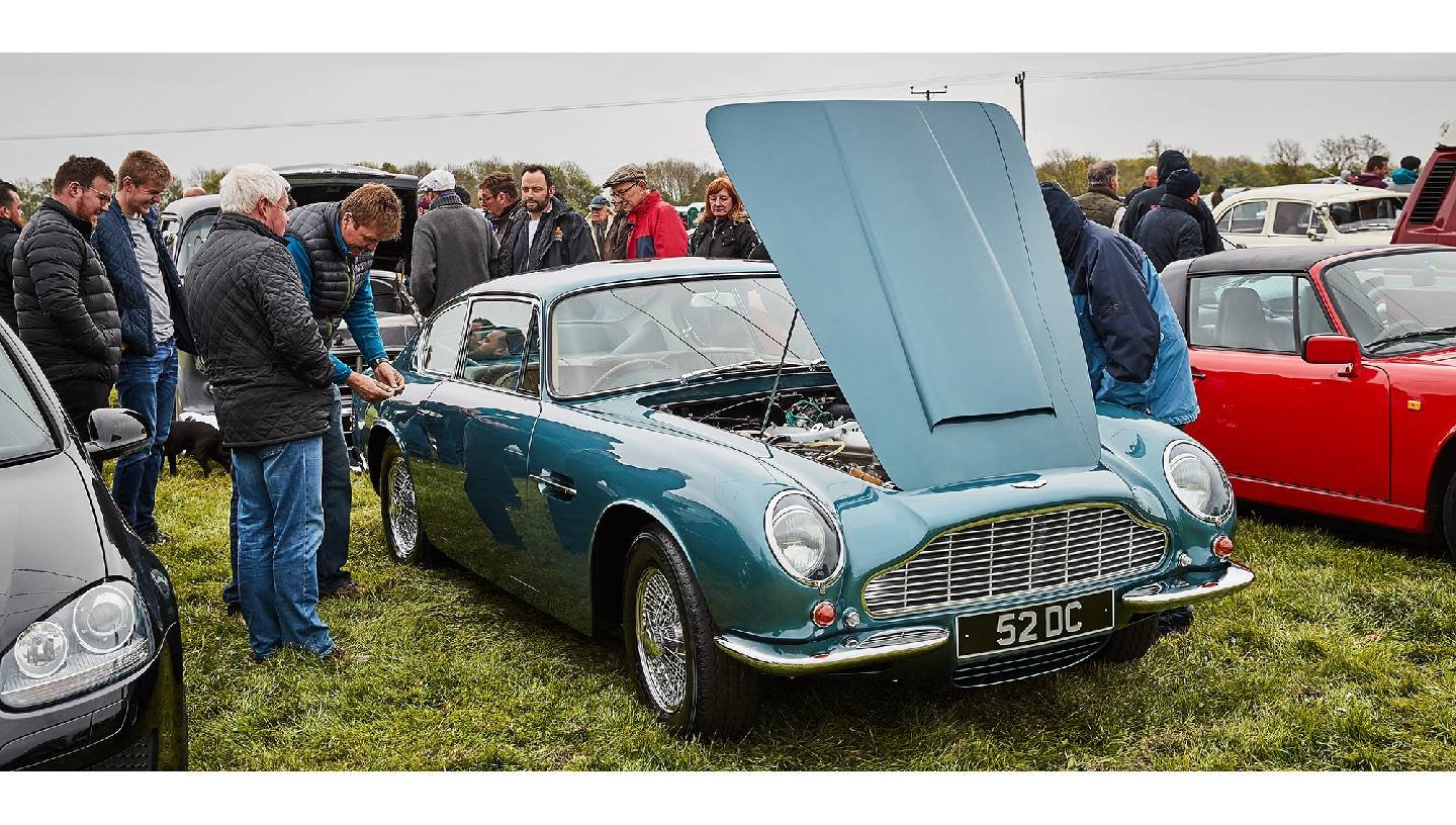 EARLS BARTON CLASSIC CAR AND BIKE MEET