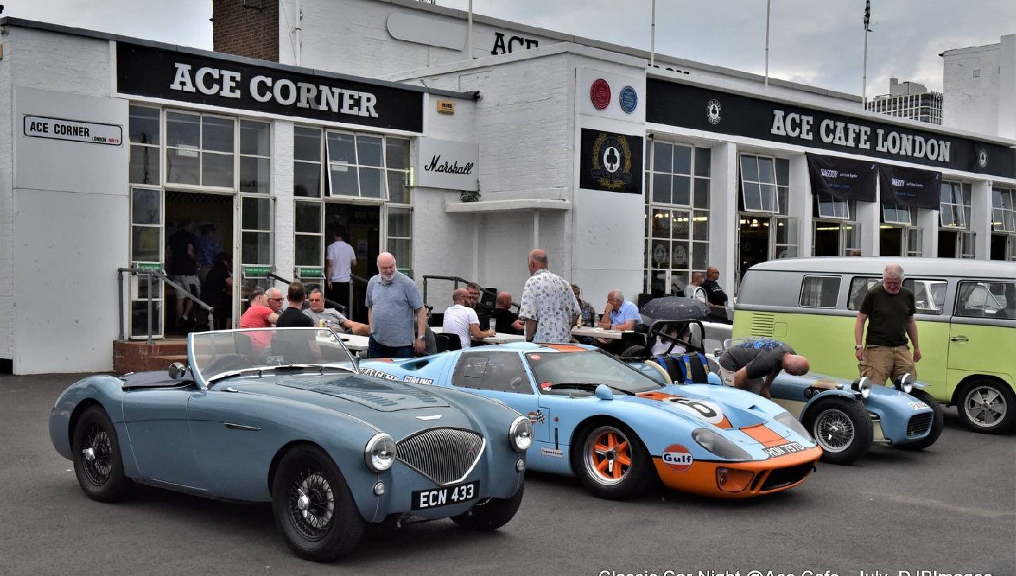 ACE CAFE CLASSIC CAR NIGHT