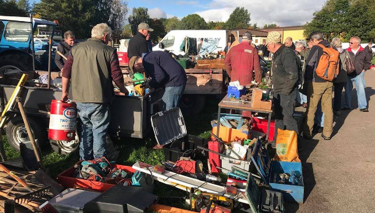 AUTUMN AUCTION AND AUTOJUMBLE