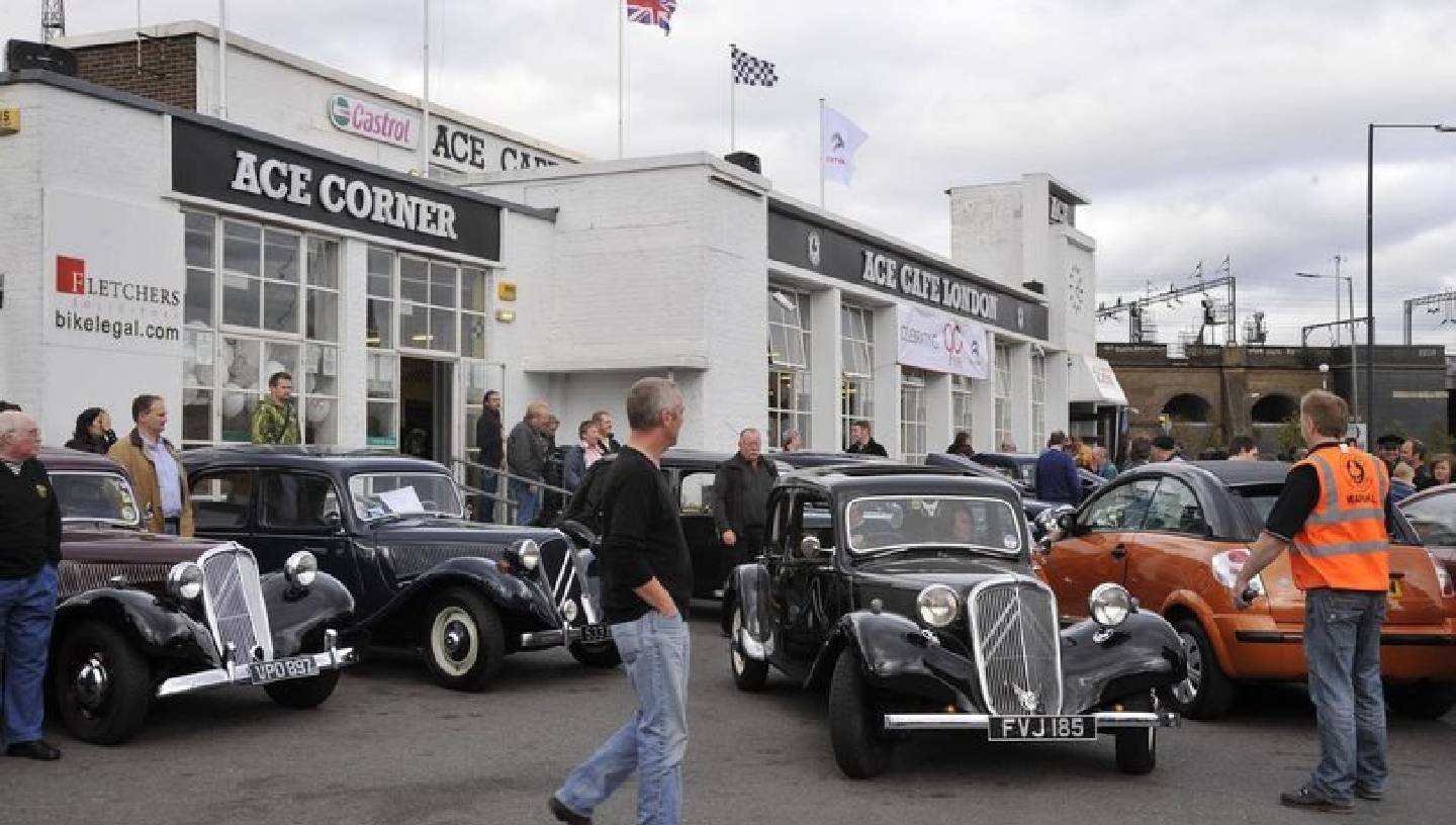 ACE CAFE FRENCH CLASSIC AND PERFORMANCE NIGHT