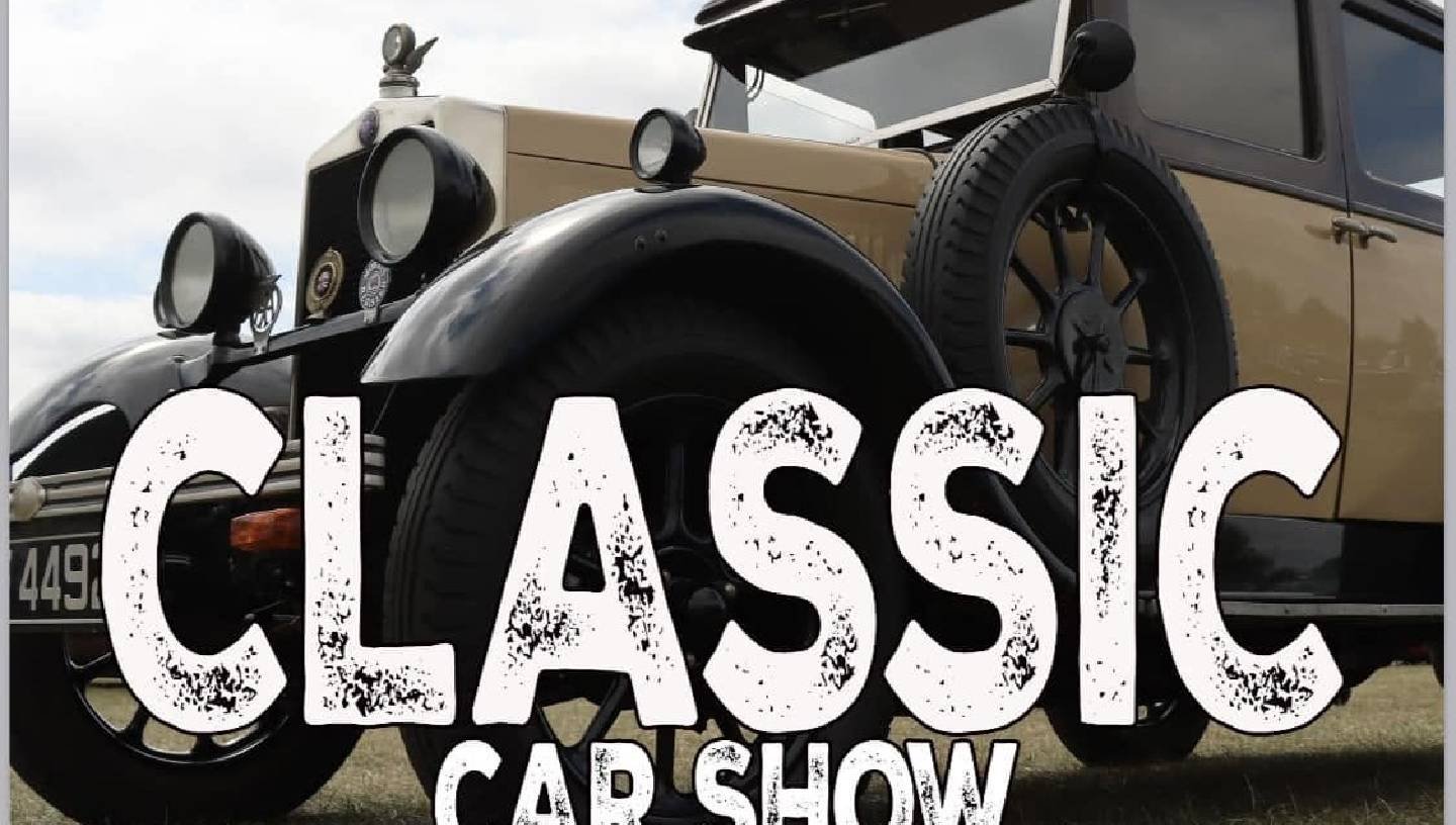 STONHAM BARNS CLASSIC CAR SHOW