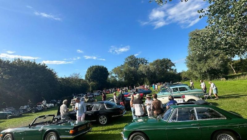 ELI'S CLASSIC CAR MEET
