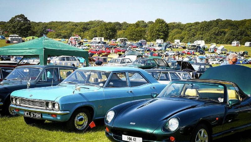 KNEBWORTH CLASSIC MOTOR SHOW