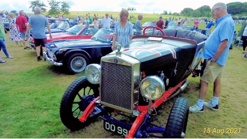 CHELMER VALLEY CAR MEET