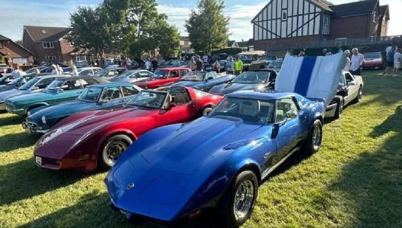 SIX BELLS CLIFFE CLASSIC CAR AND BIKE SHOW