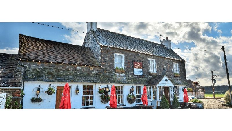 THE MOTLEY CREW CAR MEET